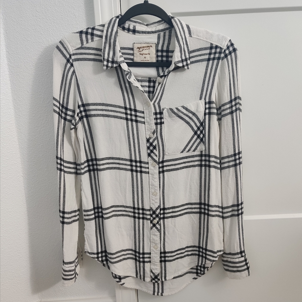 Arizona Jean Company White Plaid Flannel
